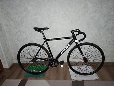 Матовый черный цвет почти новый