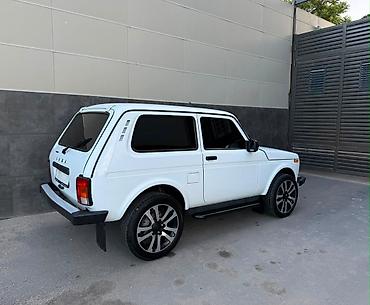 вип номер машина: ВАЗ (ЛАДА) 4x4 Нива: 2024 г., 1.7 л, Механика, Бензин — 4