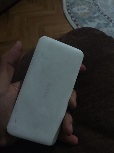 блоки питания bitmain: Портативный пауэрбанк Redmi с емкостью 10000 мАч, выполненный в белом