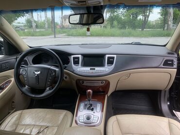 hyundai gets: Hyundai Genesis: 2011 г., 3.8 л, Автомат, Бензин, Седан