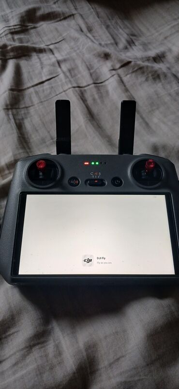 джойстик usb universal serial bus: Пульт DJI RC2 с встроенным экраном + аксессуары для квадрокоптера DJI