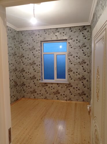 Həyət evləri və villaların satışı: Satılır: həyət evi - İki mərtəbəli layihə: aşağıda qapalı qaraj və — 8