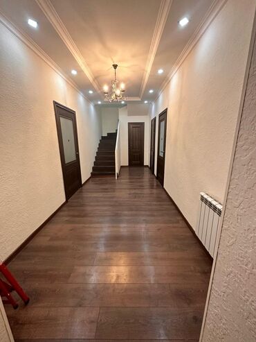 Продажа домов: Дом, 200 м², 6 комнат, Агентство недвижимости, Евроремонт