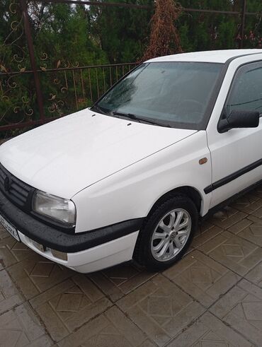 фольксваген венто: Volkswagen Vento: 1995 г., 1.8 л, Бензин, Седан