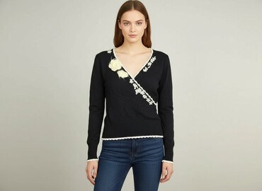 Knitwear: Women`s knitwear, size L