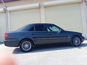 spoiler satisi: Mercedes-Benz C 200: 2 l | 1995 il Sedan — 5