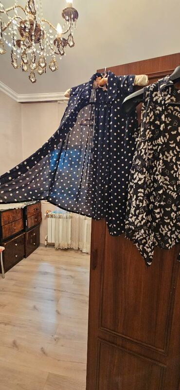 Köynək və bluzalar: Her biri 5 azn.ayeni kimidir hec bir problemi yoxdur.Elesi var hec — 11