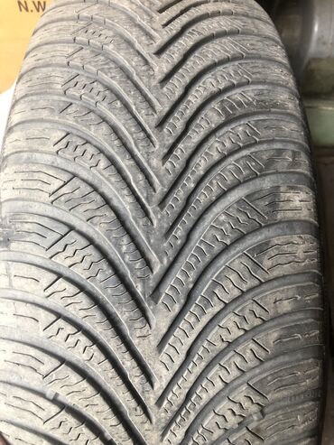 зимние шины 215 60 16: Шины 225 / 60 / R 16, Всесезонная, Б/у, Пара, Michelin