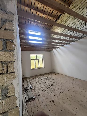 qalada satilan heyet evleri arenda az: Satış üçün torpaq sahəsi və yarımçıq tikili. - Ərazi: hündür daş — 6