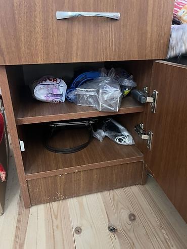 Tumbalar: Taxta tumbə/dolab – komodin 50 AZN (razılaşma yolu ilə) - Material — 2