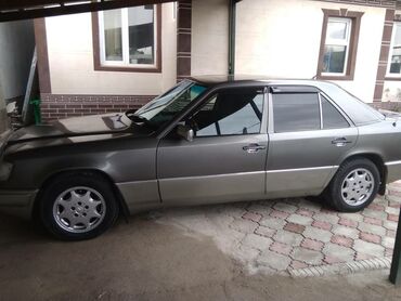 куплю авто мерседес: Mercedes-Benz 230: 1992 г., 2.3 л, Механика, Бензин, Седан