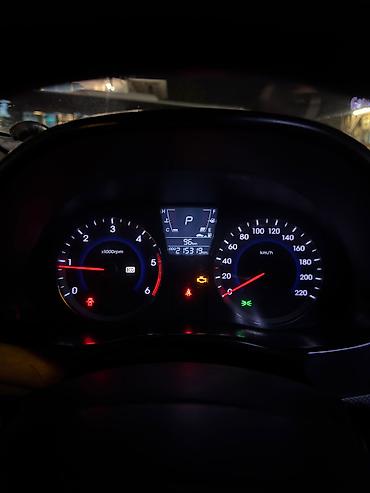 Hyundai: Hyundai Accent (hatchback) – mavi rəng - Kuzov: 5 qapılı hatchback - — 11