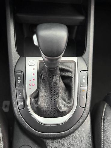 Kia: Kia K3: 2019 г., Седан — 4