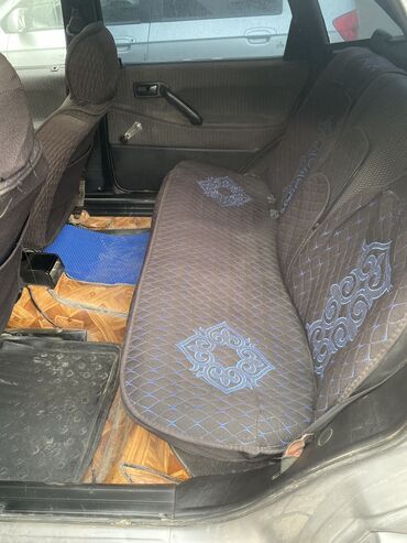 Volkswagen: Volkswagen Passat: 1990 г., 1.8 л, Механика, Бензин, Седан — 5