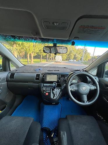 юмз 82: Toyota WISH: 2003 г., Автомат, Газ, Минивэн — 5