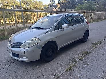Nissan: Nissan Tiida: 1.5 l | 2011 il Hetçbek — 5
