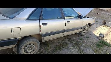 385 55: Audi 100: 1988 г., Механика, Бензин, Седан — 1