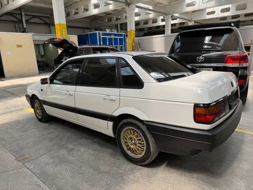 volkswagen passat b3 седан: Volkswagen Passat: 1990 г., 1.8 л, Механика, Бензин, Седан