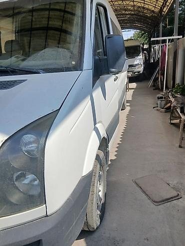 bazar kg: Volkswagen Crafter: 2010 г., 2.5 л, Механика, Дизель, Бус — 4