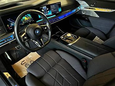 BMW: BMW i7: 2023 г., Электромобиль, Седан — 4