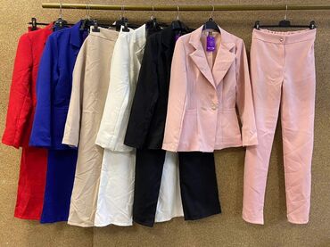 Kompleti: 3500 din — 12