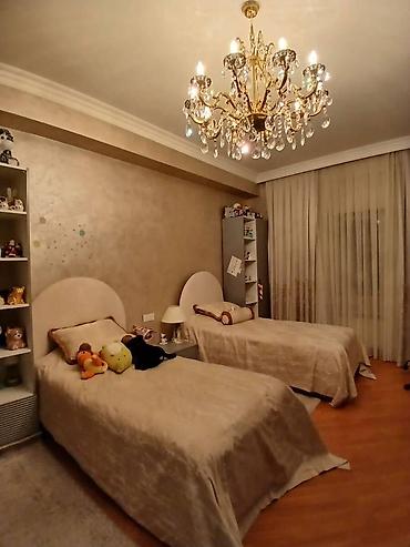 yeni gunəşlidə mənzil: İcarəyə verilir 4 otaqlı yeni tikili 215 m², 8 Noyabr m. Kateqoriya — 3