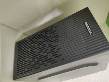 Masaüstü kompüterlər və iş stansiyaları: Komputer monitor ve aksesuarlar satillir 7 ay di almisam cox az — 4