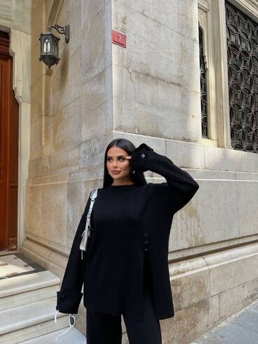 Kompleti: Trikotažni Komplet ✨
Vel : ( UNIVERZALNA ) 🔥
Cena : 3500 din 🔝 — 9