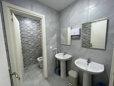 Ofislər: Xətai metrosunun arxasında, metroya piyada 7-8 dəqiqəlik məsafədə, 16 -da lalafo.az — 15 Ofislər: Xətai metrosunun arxasında, metroya piyada 7-8 dəqiqəlik məsafədə, 16 — 15