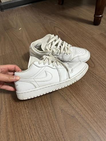 жордан 1: Кроссовки Nike Air Jordan 1 Low, белые - Модель: Air Jordan 1 Low - — 2