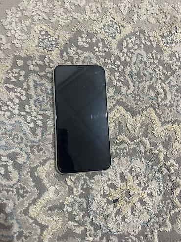 aipad mini 6: IPhone XR, белый цвет в падарок два чихла - Экран 6.1" Liquid Retina — 2