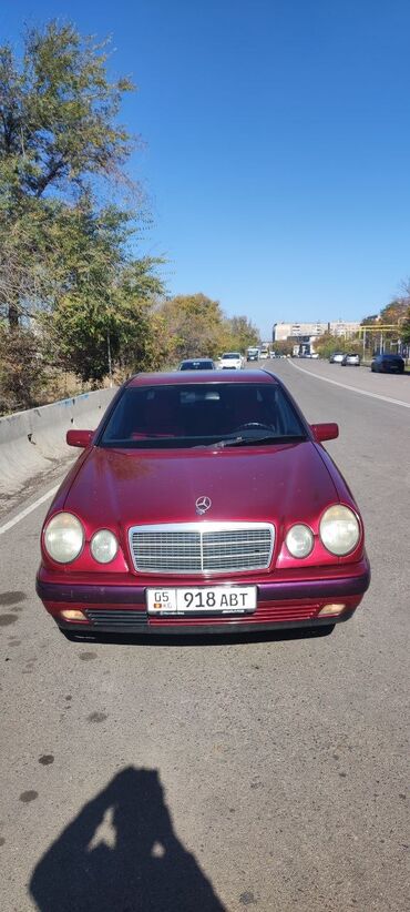 w210 2 2: Mercedes-Benz E-Class: 1998 г., 2 л, Механика, Бензин, Седан