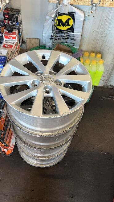 шыны 215 65 16: Куйма Дисктер R 16 Toyota, Комплект, тешиктери - 5