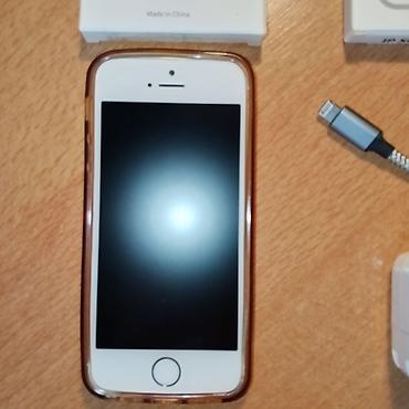 strange things: Original Apple earphones/earpads, wired + + 2 charging adapters with — 9