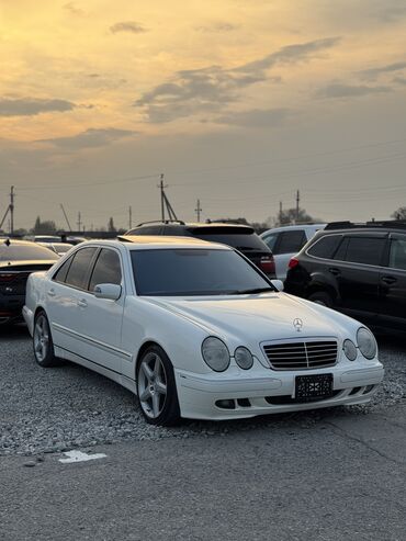 кадилак эскалайд: Mercedes-Benz E-Class: 2001 г., 4.3 л, Автомат, Бензин, Седан