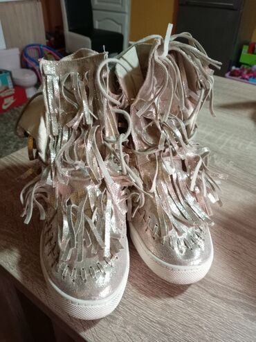 opposite shoes kragujevac: Ankle boots, Cabin, 39 at lalafo.rs opposite shoes kragujevac: Ankle boots, Cabin, 39