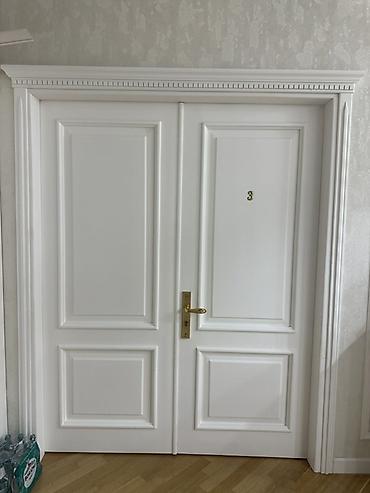 qapi ucun setkalar: Ağ-mat rəng. 210x80 4.5 sm qalınlıq. Şəkildə ruçkalar xaric nə — 1