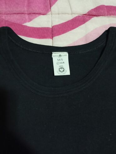 jakna sa prirodnim krznom: Men's T-shirt M (EU 38), bоја - Crna
