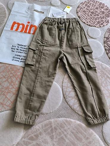 ugg bakü: Təzə kombat şalvar.Hədiyyə alınıb heç geyinilmiyib,etiket üzərində.Boy — 3