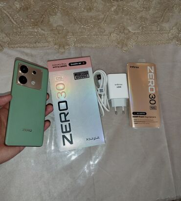 Digər mobil telefonlar: Infinix Zero 30, 256 GB, rəng - Yaşıl