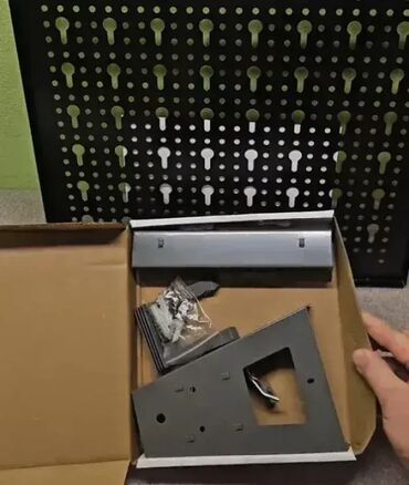 Pribor i dodaci za alate: AKCIJA #2807 Metalna tabla, zidni organizator Alata; Dimenzije table — 7