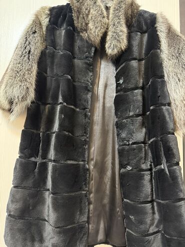 детские шапки с помпонами из натурального меха: Шуба, По колено, S, M, L