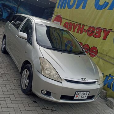 карапка: Toyota WISH: 2003 г., 1.8 л, Автомат, Бензин, Минивэн