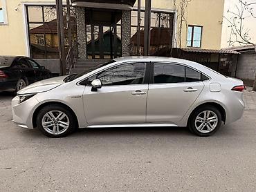 королев: Toyota Corolla: 2020 г., Автомат, Гибрид, Седан — 3
