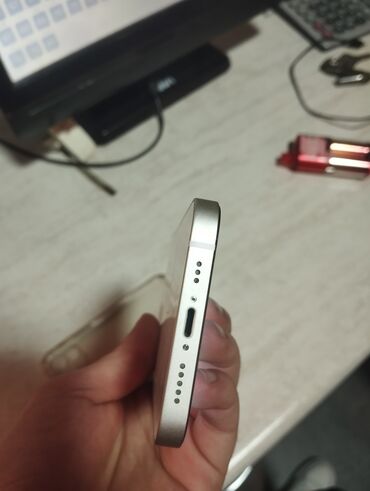 Apple iPhone: IPhone 12, 128 GB, White Titanium, Simsiz şarj, Face ID — 7