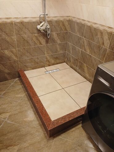 Duş kabinaları, arakəsmələr: Yeni Arakəsmə, Künc üçün, Ödənişli çatdırılma — 8