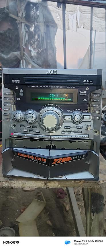 Audio: JVC MX-SK1 kompakt komponent sistem Xüsusiyyətlər: - 3-Discli Play — 8