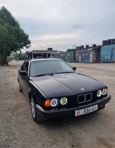 лексус 350 продаю: BMW 520: 1989 г., 2 л, Механика, Бензин, Седан