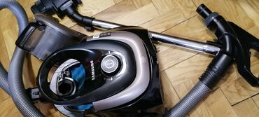 Klasični usisivači: Usisivač SAMSUNG bez kese dobar ispravan kompletan Tih dobro vuče na lalafo.rs — 6 Klasični usisivači: Usisivač SAMSUNG bez kese dobar ispravan kompletan Tih dobro vuče — 6