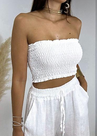 top svecani: Crop top bez bretela – nabrani (smocked) bandeau kroj. - Materijal — 1
